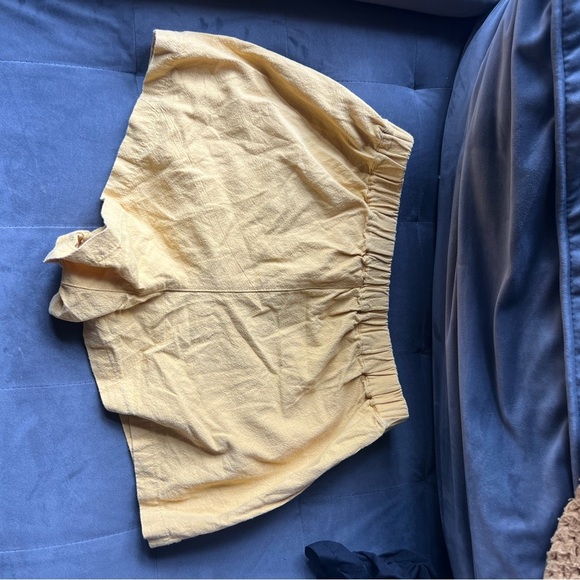 Oneill Women's Yellow linen and cotton Shorts - Picture 3 of 5